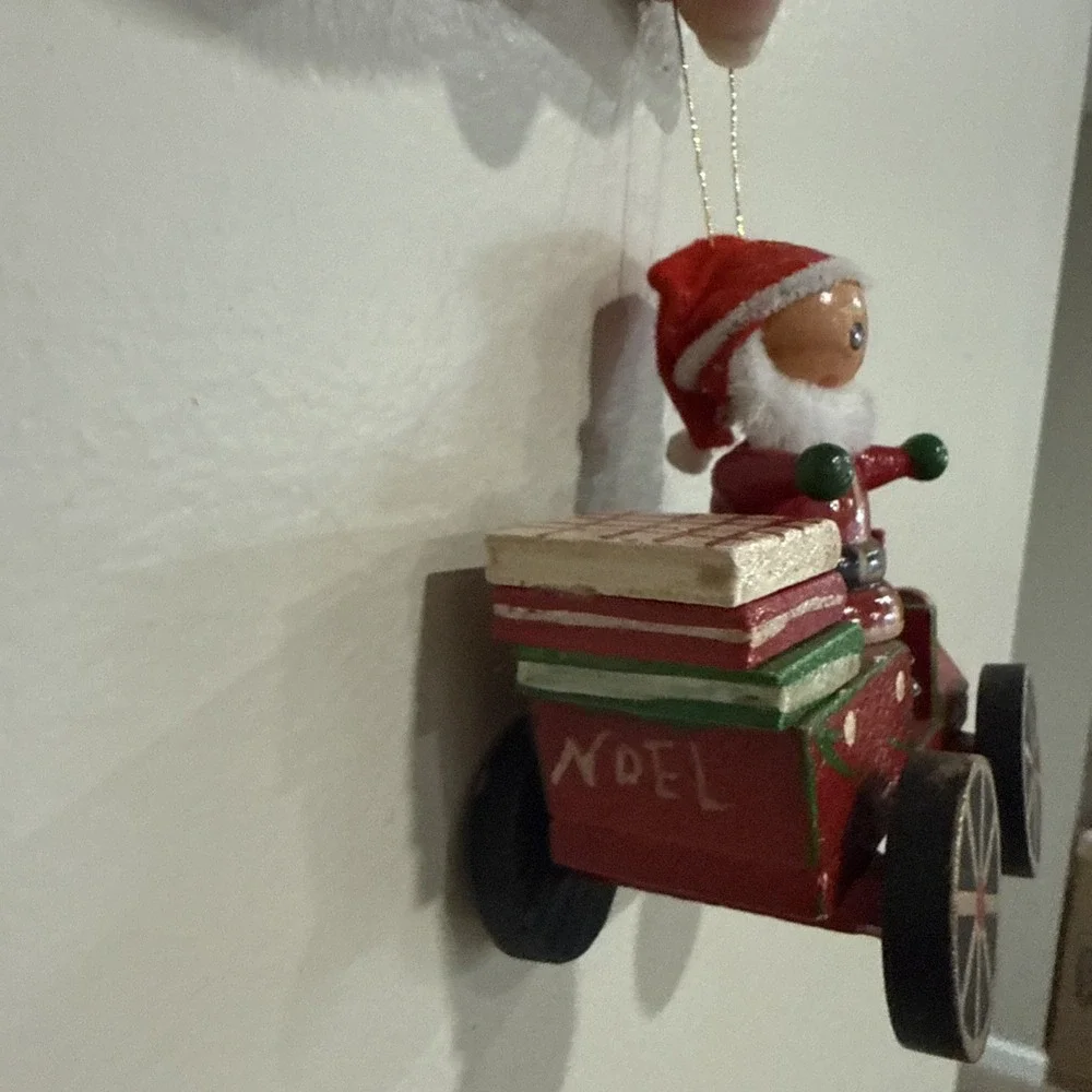 Vintage‎ Bronson Santa with presents Wooden Ornament Made in Taiwan